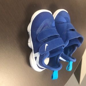 Nike Kids Free RN 5.0 shoes (New)